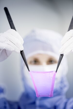 CUTISS closes CHF 56M Series C round and signs agreement with leading EU burn center