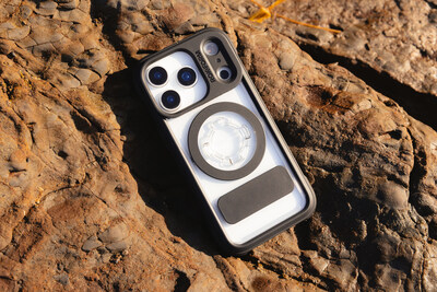 ROKFORM's Crystal case for the iPhone 17 features transparent TPU with polycarbonate reinforcement, showcasing the iPhone 17's aesthetics without sacrificing protection. ROKFORM's Crystal case for the iPhone 17 features transparent TPU with polycarbonate reinforcement, showcasing the iPhone 17's aesthetics without sacrificing protection.