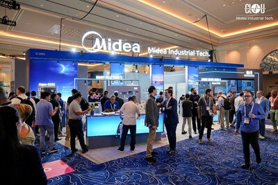 CLOU booth at RE+2025