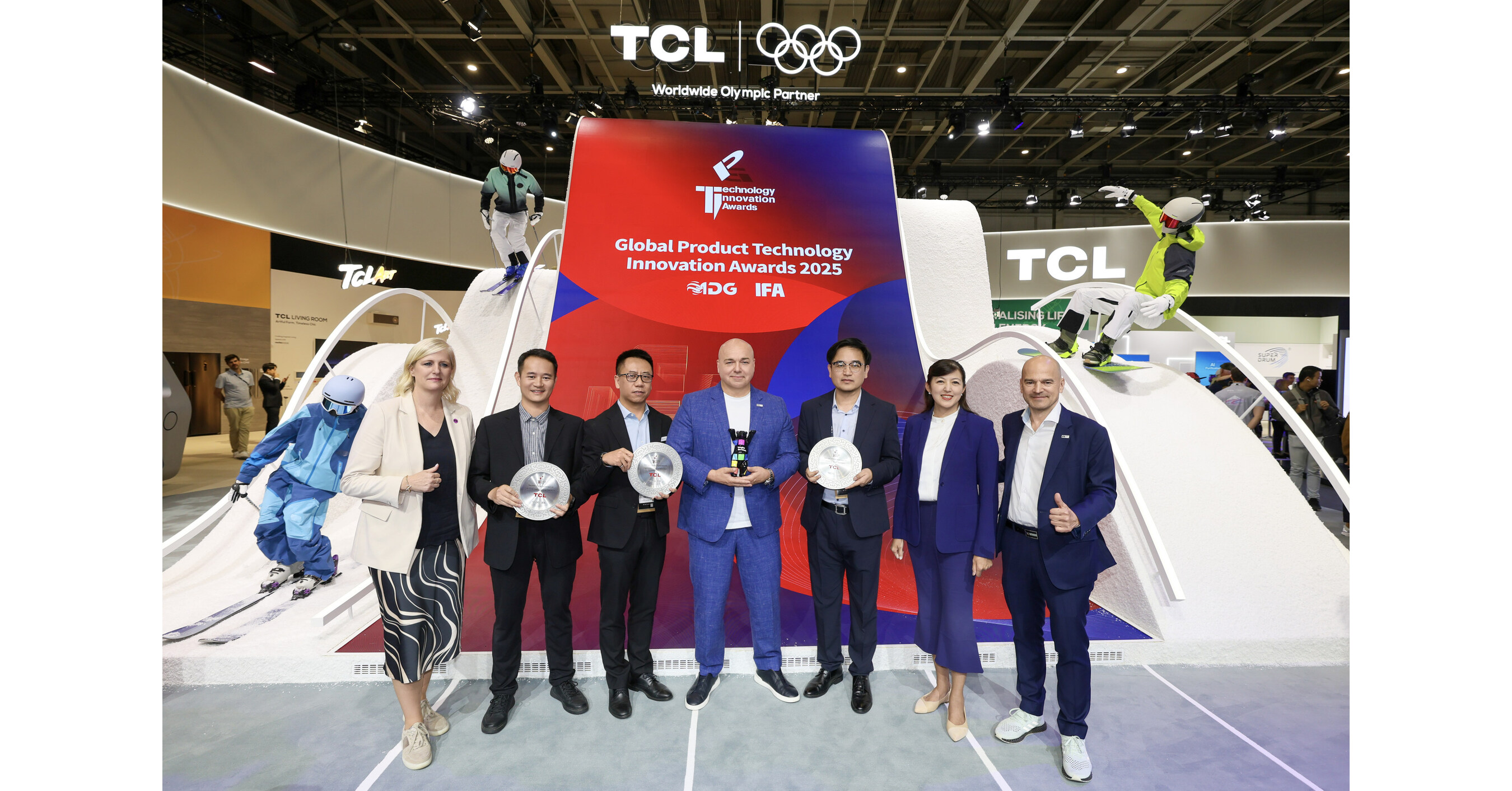 TCL Raih Berbagai Penghargaan di IFA 2025 atas Rangkaian Solusi Gaya Hidup Pintar dan Mutakhir