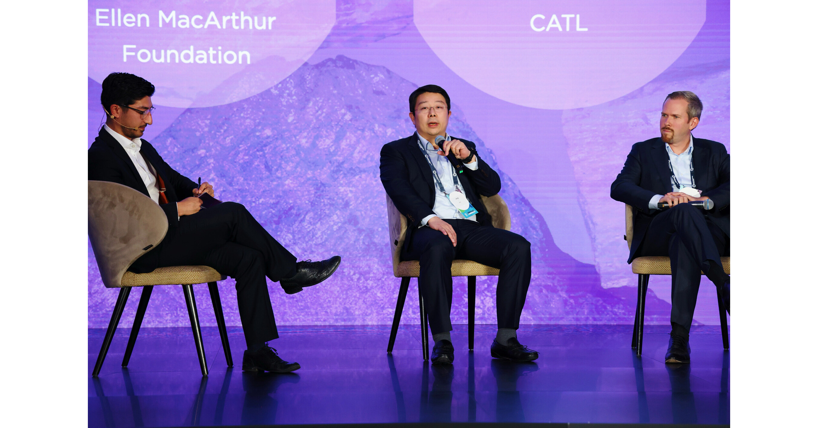 CATL Berdiskusi dengan Para Pemimpin Industri Dunia dalam Ellen MacArthur Foundation Forum on Circularity yang Berlangsung di IAA 2025