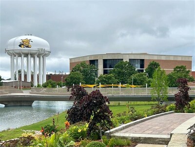 Altair and Wichita State University’s NIAR, one of the world’s leading aerospace research institutions, have signed a MoU to advance innovation across the aerospace and defense industries. Altair and Wichita State University’s NIAR, one of the world’s leading aerospace research institutions, have signed a MoU to advance innovation across the aerospace and defense industries.