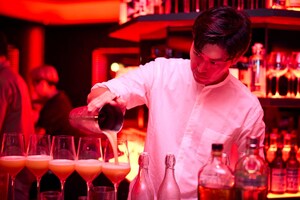 Limited Cocktails at the seven x seven Ishigaki Bar "Red." Featuring DIAGEO WORLD CLASS 2024 Japan Champion Masato Ishioka Available Until December 23.