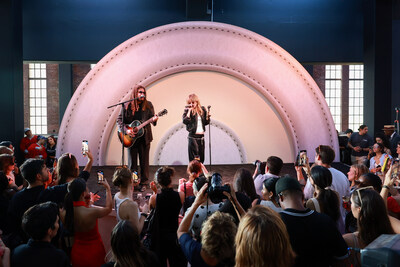 Suki Waterhouse Gives Stellar Performance at Target Style Tailgate (Credit: Marc Patrick & Jason Sean Weiss / BFA.com)