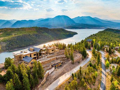 Sited on a 2.2-acre parcel atop a small mountain overlooking Lake Dillon, the home offer sweeping views of Colorado’s natural landscapes. Construction began in 2024 and is approximately 65-70 percent complete, allowing the new owner to customize finishes to its specifications. ColoradoLuxuryAuction.com.