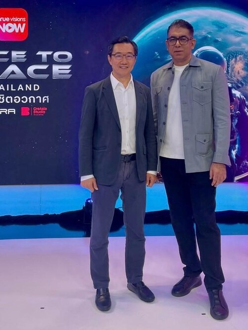 Deepak Dhar (right) & Ongard Prapakamol (left)