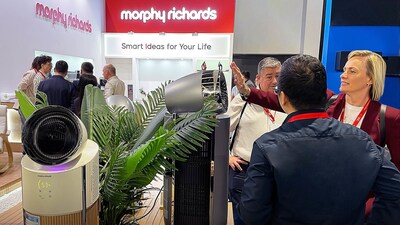 Visitors experience Morphy Richards’ all-season climate flagships at IFA 2025 (PRNewsfoto/Morphy Richards)