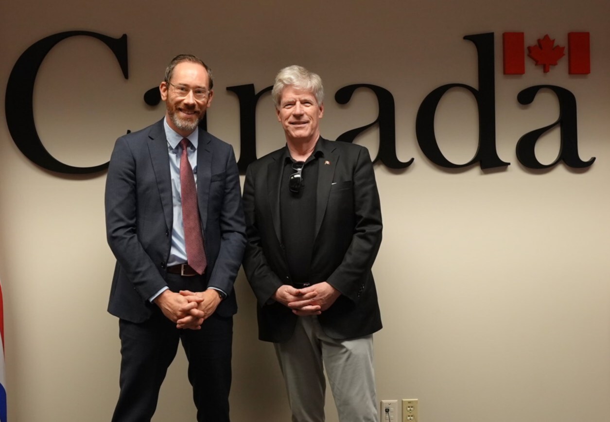 September, 2025 (Vancouver) Martin Turenne, President and CEO, FPX Nickel and Honourable Tim Hodgson, Minister of Energy and Natural Resources (left to right) (CNW Group/FPX Nickel Corp.)