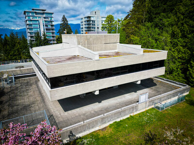 Water Tower building containing the Cedar Supercomputing Centre at SFU. (CNW Group/Bell Canada (MTL))