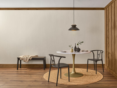 Matte Coffee Bean is supported by a complementing color palette including Krylon® Fusion All-In-One® colors Satin Khaki, Hammered Black and Metallic Gold.