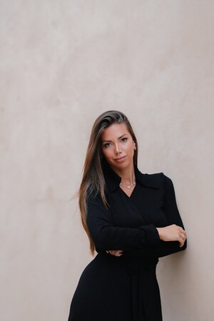 Laura Villars, pilote automobile suisse, première femme candidate à la Présidence de la FIA