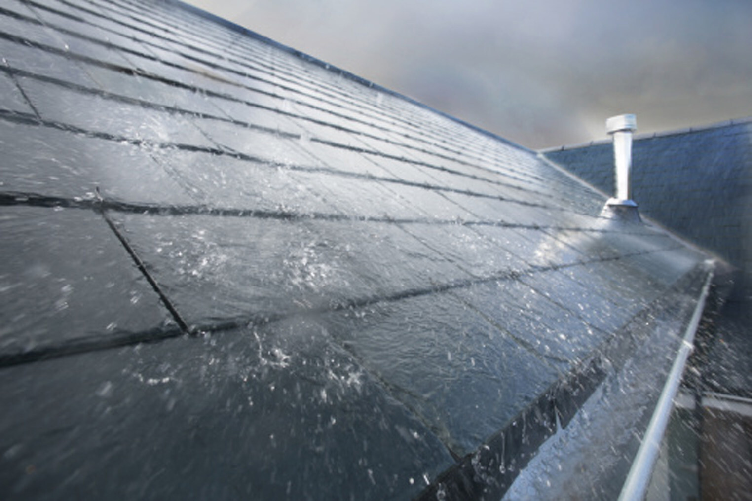 WINTER'S WRATH IS COMING: 7 TIPS TO BATTLE-PROOF YOUR ROOF