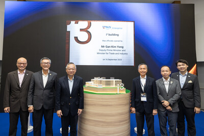 (From left) Dr Tan Sian Wee, NUS Senior Vice President (Innovation and Enterprise); Professor Tan Eng Chye, NUS President; Mr Gan Kim Yong, Deputy Prime Minister and Minister for Trade and Industry; Mr Hsieh Fu Hua, Chairman of the NUS Board of Trustees; Professor Aaron Thean, NUS Deputy President (Academic Affairs) and Provost; and Associate Professor Benjamin Tee, Vice President (Innovation and Enterprise), NUS Enterprise, launched the NUS i3 building, a launchpad for innovation and impact, on 16 September 2025.