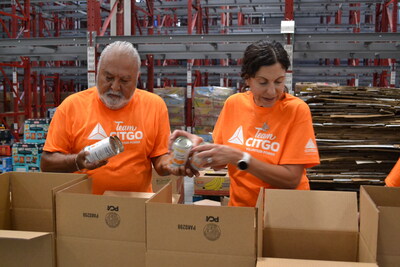 TeamCITGO volunteers from the CITGO Corpus Christi Refinery lend a helping hand at the Coastal Bend Food Bank.