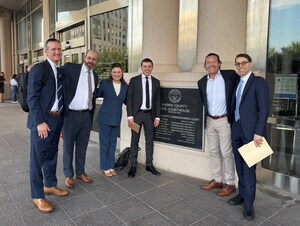 MORTGAGE BANKING EXEC MANUEL VALDES ACCEPTS CORNERSTONE BANK'S ELEVENTH-HOUR REQUEST TO CANCEL TRIAL AND END THEIR LEGAL BATTLE