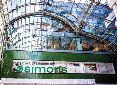 Photo of the Simons CF Toronto Eaton Centre location, open to the public as of September 18, 2025, at 10:00 a.m. ET. (CNW Group/La Maison Simons)