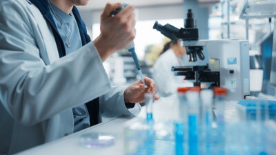 With drug resistance, immune diseases and emerging infections ramping up the urgency for modern treatments, Genome BC is funding four new health research projects at the University of British Columbia to turn new discoveries into better health care for patients and communities. (CNW Group/Genome British Columbia)