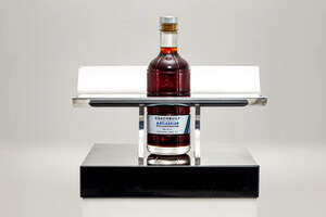 Coachbuilt Whisky Unveils Rare Atlassian Williams Racing 50-Year-Old Blended Scotch Whisky at The Distillers One of One Auction