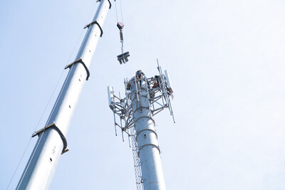 tour de télécommunication (Groupe CNW/Bell Canada (MTL))