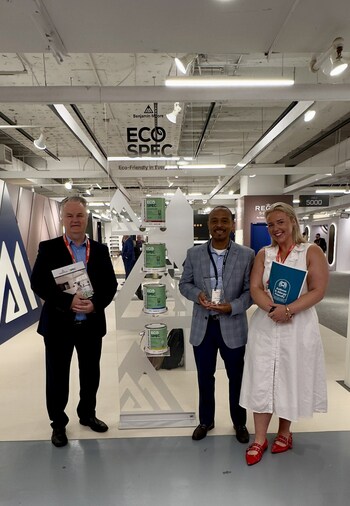 Benjamin Moore Receives Award for Innovation and Environmental Excellence