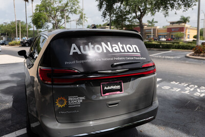 In Tampa, Florida, AutoNation proudly presented a brand-new vehicle to the National Pediatric Cancer Foundation to support the organization’s operations.