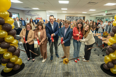 Meijer announced a $500,000 donation today to Western Michigan University’s Haworth College of Business Food Marketing Program to support the development of a new food marketing hub.