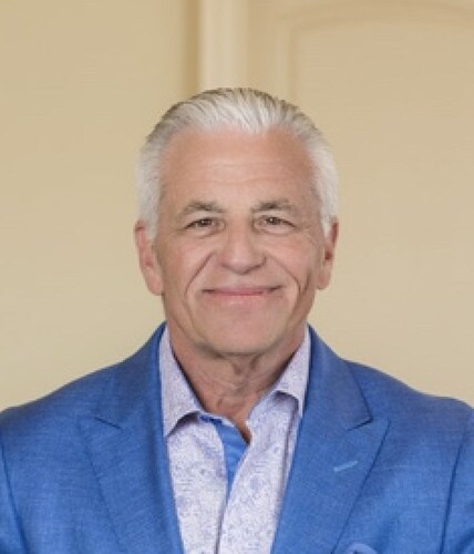 Raymond W. Cohen Headshot