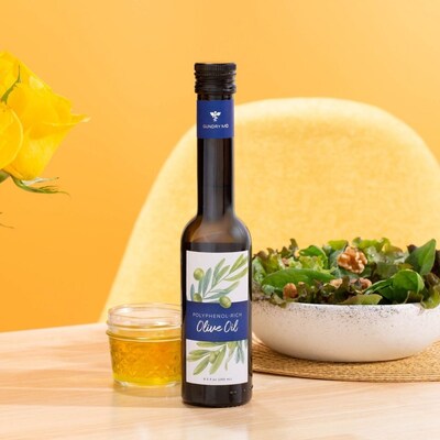 Gundry MD Polyphenol-Rich Olive Oil is a “supercharged” olive oil designed to elevate your olive oil experience. Sourced from exceptionally potent Moroccan olive trees, this olive oil is rich in hydroxytyrosol, a natural polyphenol that promotes overall health.