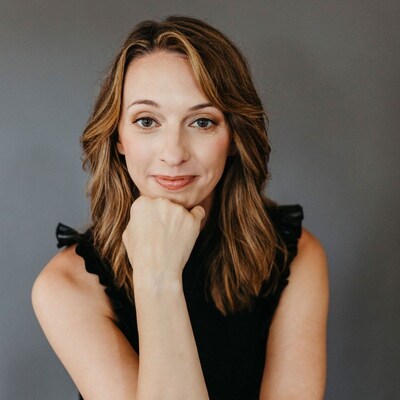 Heurisay Founder and newly appointed 5by5 Agency Vice President of Public Relations, Kristin Faulder
