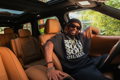 A photograph taken of Lil Jon in the Hyundai Palisade Hybrid. (photo / Lebo Lukewarm)