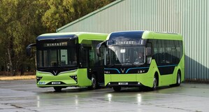 VINFAST LANCE OFFICIELLEMENT DEUX NOUVEAUX MODÈLES DE BUS ÉLECTRIQUES EN EUROPE