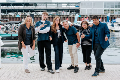 In the photo, from left to right:  Béatrice Launay, Henri Troutet, Josée Côté, Pierre Dumas, Christine Lajeunesse, Andrea Cutugno. (CNW Group/Nautisme Québec)