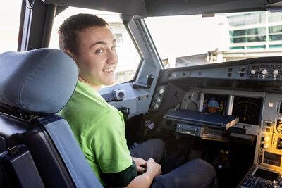 Toronto Pearson, Air Transat and Autism Ontario host immersive airport familiarization tour for individuals with autism and neurodivergent needs (CNW Group/Greater Toronto Airports Authority)