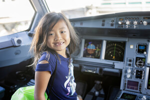 Toronto Pearson, Autisme Ontario et Air Transat organisent une visite de familiarisation immersive à l'aéroport pour les personnes autistes et neurodivergentes