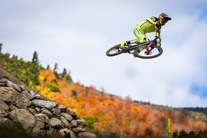 Monster Energy's Luca Shaw Claims Second Place at 2025 UCI Downhill Mountain Bike World Cup in Lake Placid
