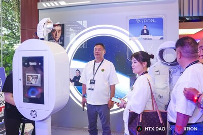 In the interactive zone, guests took immersive AI-augmented selfies together with Justin.