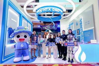 At the booth, futuristic robot cosplayers and immersive interactive activities delivered guests an unprecedentedly enjoyable experience.