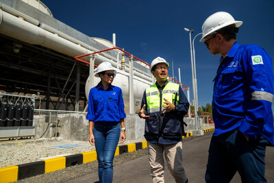 President Director of PT SMI, Reynaldi Hermansjah, discussed the Ijen Geothermal Power Plant project, which contributes to clean energy supply, with the Director and CFO of PT Medco Energi Internasional, Anthony Mathias, and the Director and CFO of PT Medco Power Indonesia, Myrta Sri Utami.
