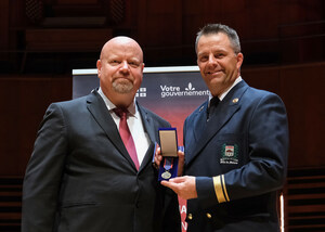 Journée nationale de reconnaissance des pompiers et pompières 2025 - Le gouvernement honore deux héros du Bas-Saint-Laurent