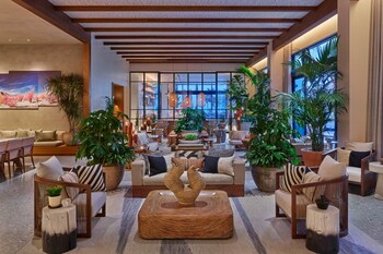 Mission Pacific Beach Resort