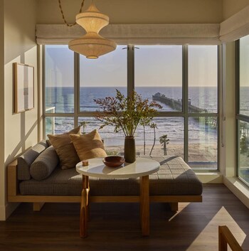 Mission Pacific Beach Resort