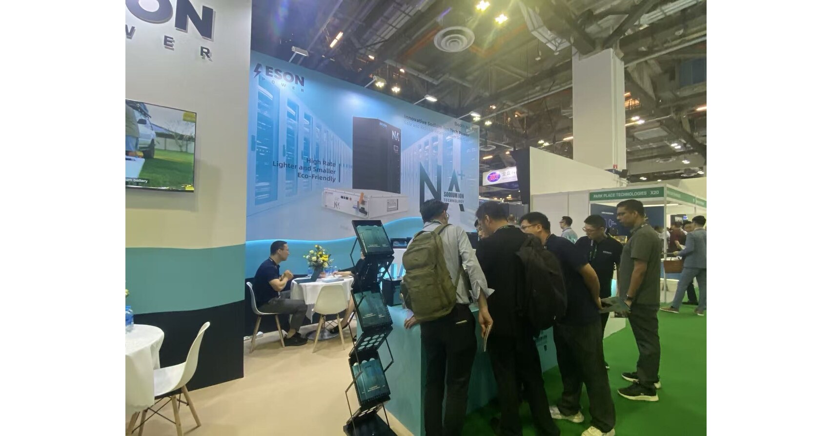 Aeson Power Pamerkan Berbagai Solusi UPS Sodium-ion dan Bipolar di Data Centre World Asia 2025