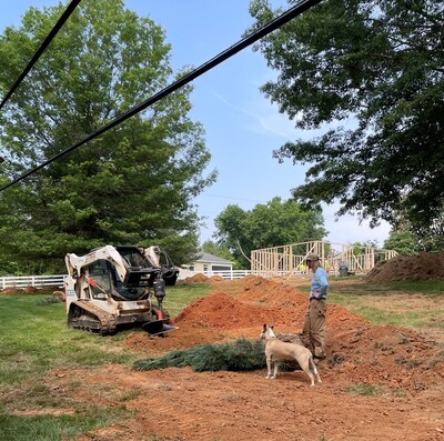 “Fall is a fantastic time to get your hands dirty and make a real difference in your backyard or community park,” said Kris Kiser, President & CEO of the TurfMutt Foundation. “Planting a tree this autumn gives its roots a head start, ensuring it can survive the winter and thrive in the spring. And those trees will work hard for you all year long.”  Pictured, Mulligan, spokesdog for the TurfMutt Foundation, supervises tree planting in her yard.