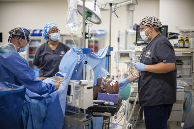Rosalind Franklin University’s new Adult-Gerontology Acute Care Nurse Practitioner specialty track helps meet a critical nationwide need for acute care providers, combining advanced clinical training with interprofessional education that builds the teamwork skills essential for today’s complex healthcare systems.