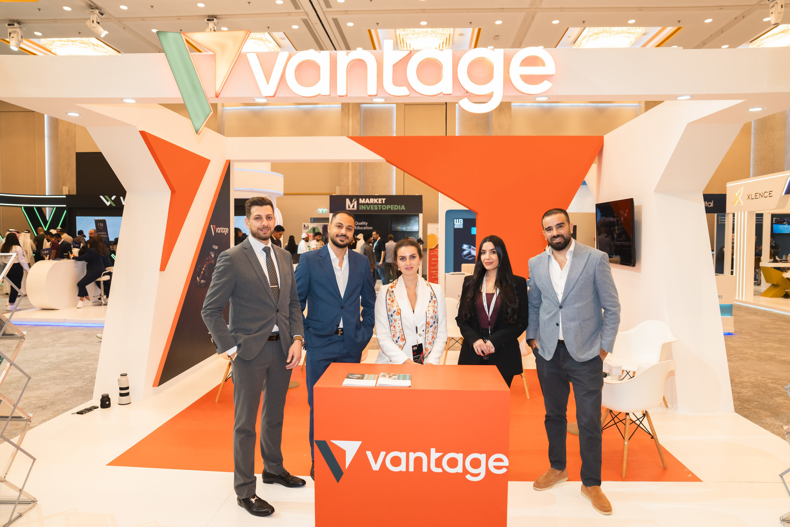 Vantage Shines as Main Sponsor at Smart Vision Summit Bahrain 2025, Wins 'Most Trusted Broker' Award