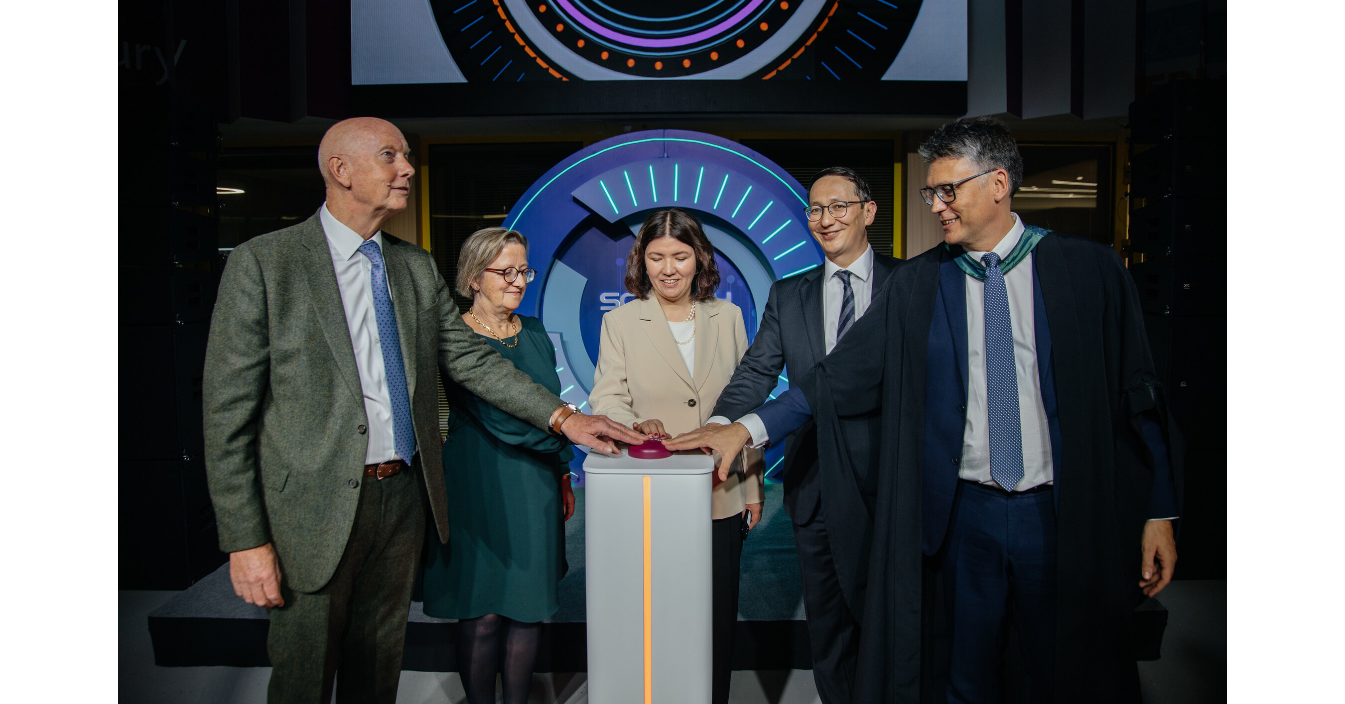 Haileybury Astana eröffnet hochmodernes wissenschaftlich-technisches Zentrum in Astana