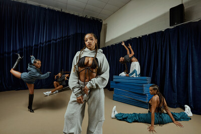 URBAN OUTFITTERS AND TINASHE LAUNCH A DANCE-INSPIRED COLLABORATION DESIGNED TO MOVE WITH YOU