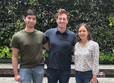 Akshay Naik (HelloCollege student), Ian Simon (Director of Tutoring), Geeta Kulkami (HelloCollege parent)