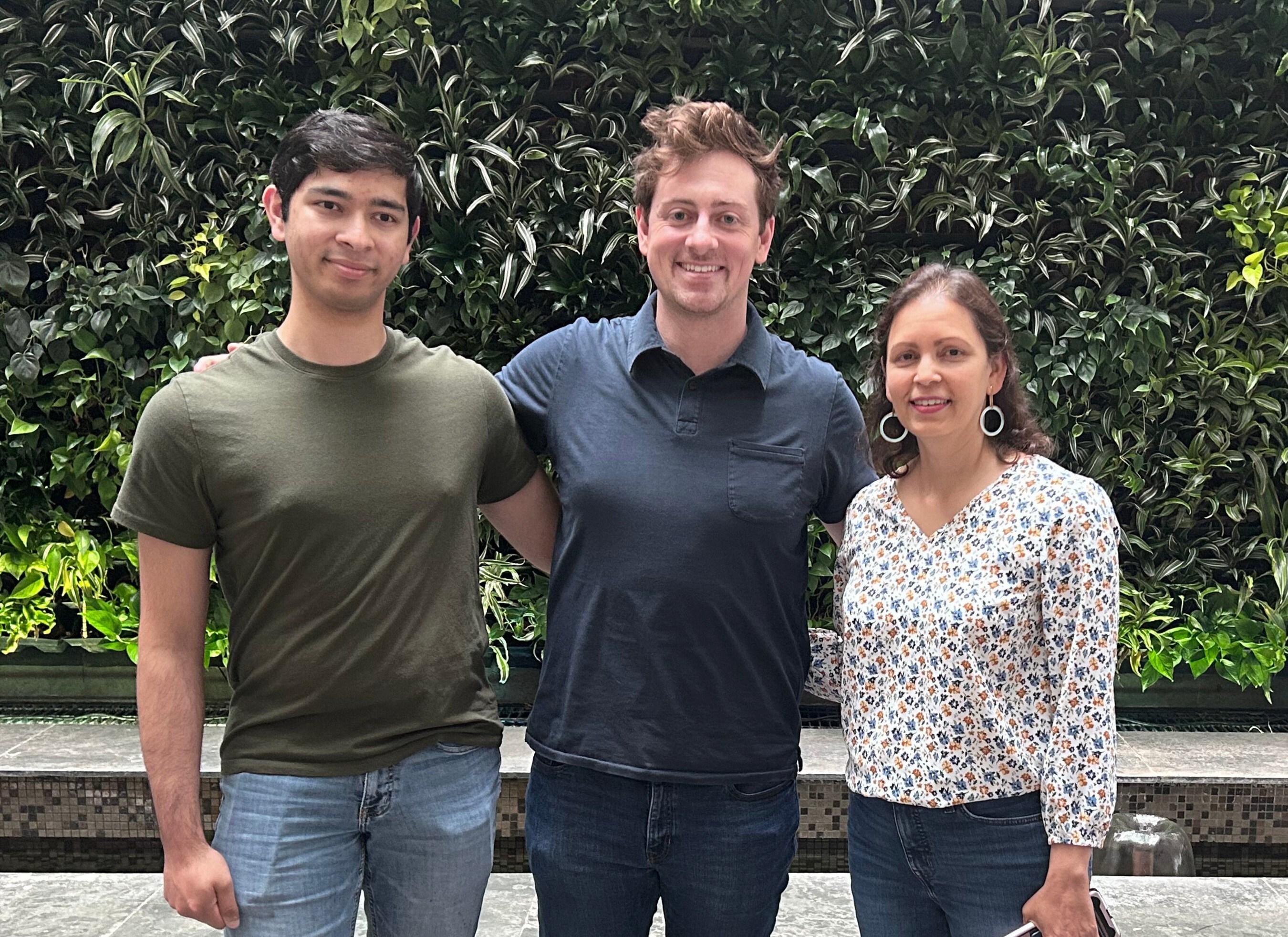 Unable to view the image, Please provide a valid URL.