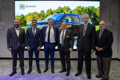 Secretary of the Army, Dan Driscoll, visited the GM Defense booth to engage with Medal of Honor Recipients and GM Defense President, Steven duMont amid the AUSA Expo. (L-R: Earl Plumlee, Florent Groberg, Dan Driscoll, Steven duMont, Robert Foley, and Brian Thacker.)